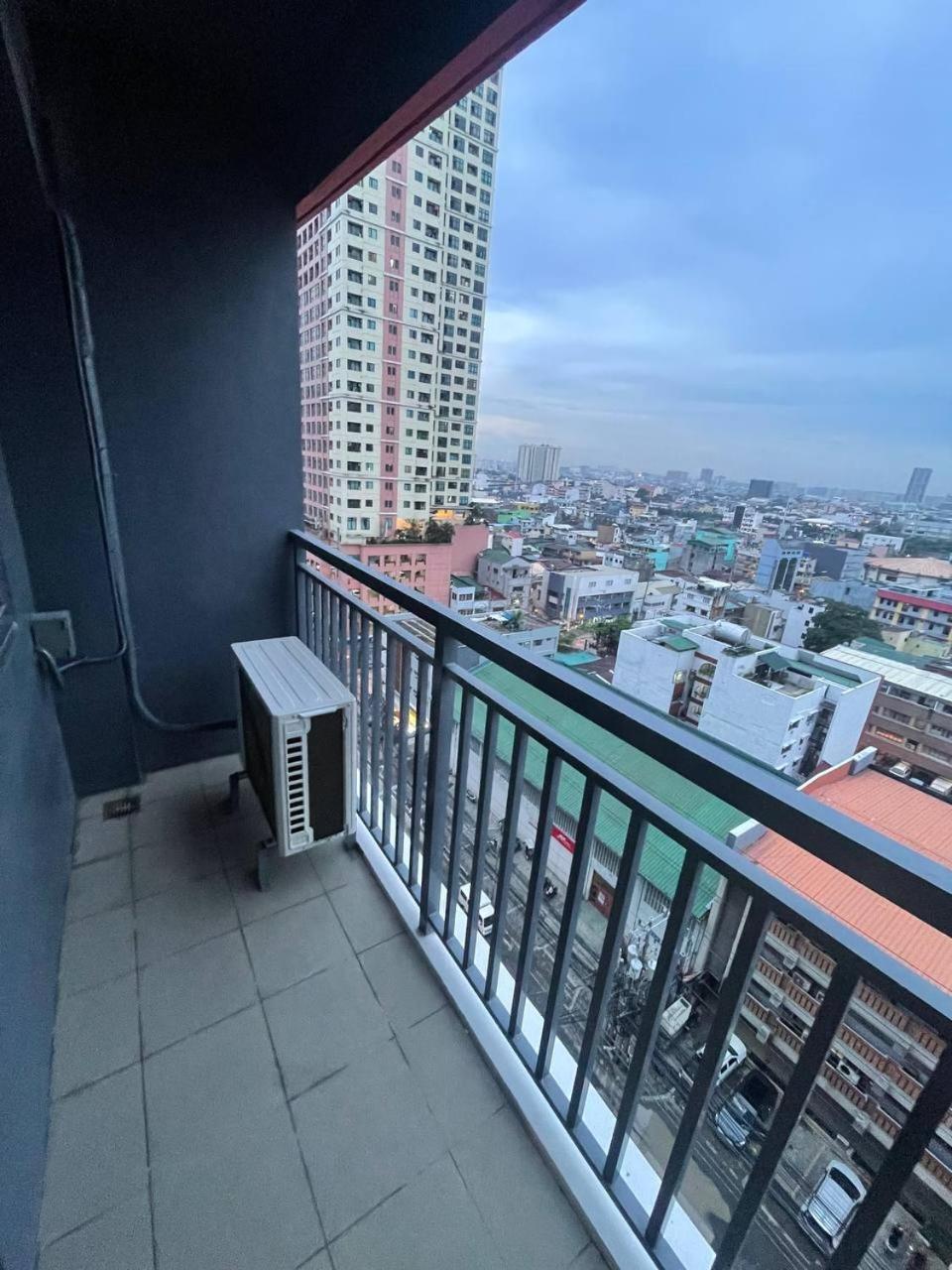 Red Residences Chino Roces Makati Makati City Ngoại thất bức ảnh