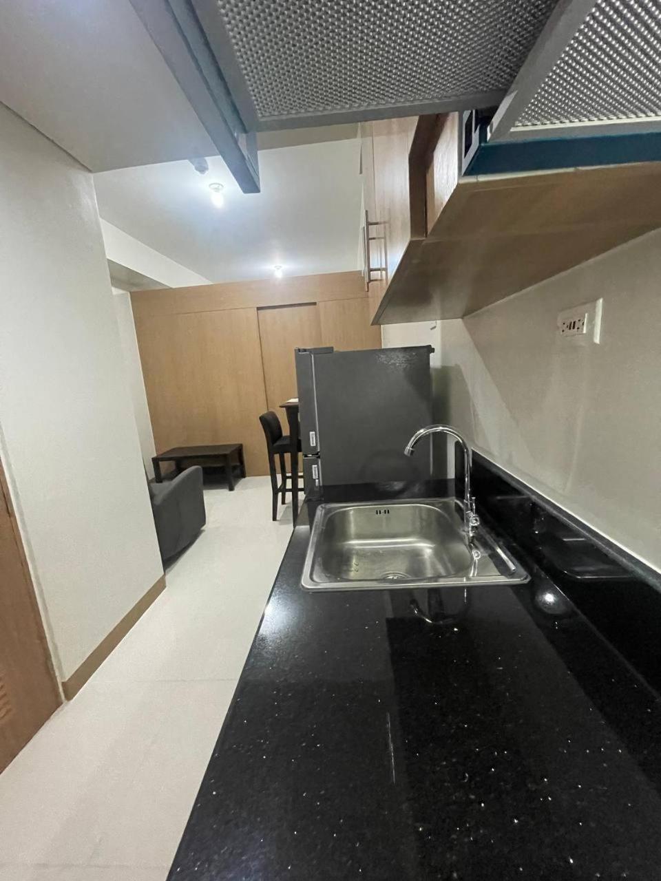 Red Residences Chino Roces Makati Makati City Ngoại thất bức ảnh
